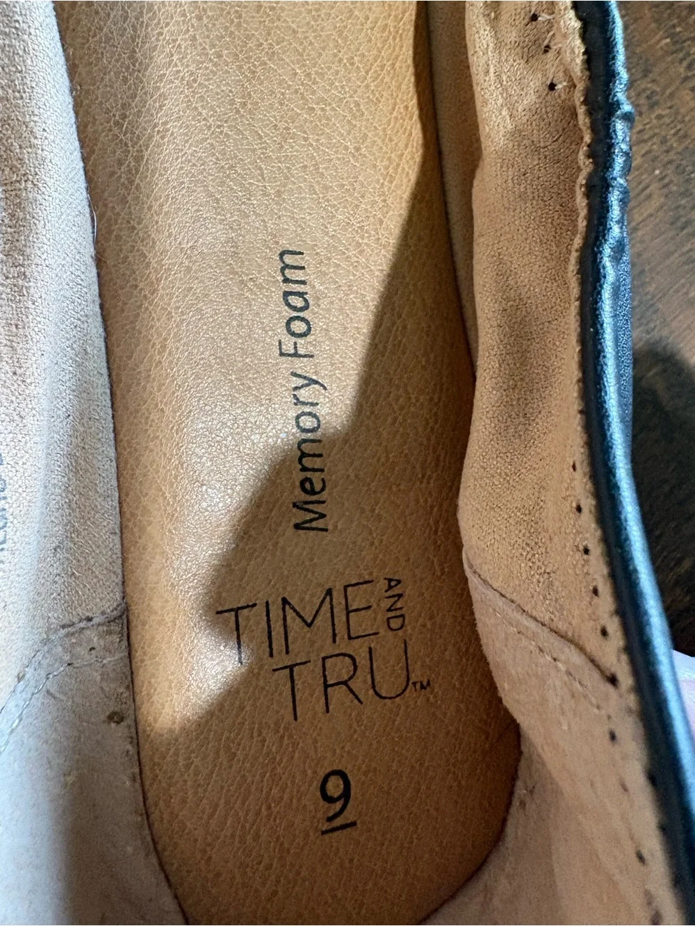 Time and Tru Women’s Size 9 Black Scrunch Ballet Flats Memory Foam
